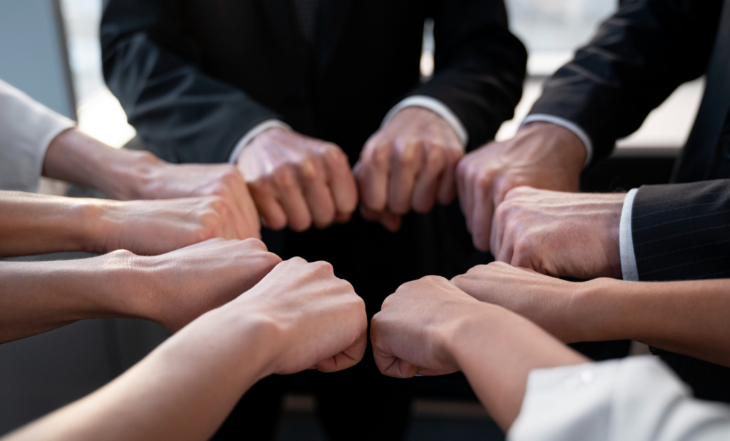 close-up-people-working-as-team(2)